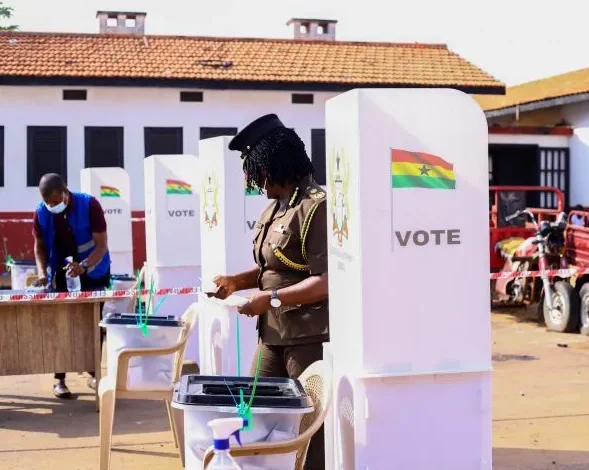 An Officer Taken Part In The Special Voting 589x470