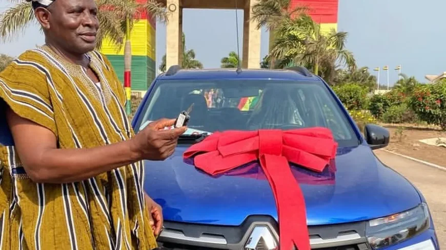 65-Year-Old Man Rewarded for Walking from Kumasi to Accra to Celebrate Mahama’s Inauguration