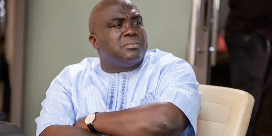 Chief of Staff revokes all Public Service appointments after December 7