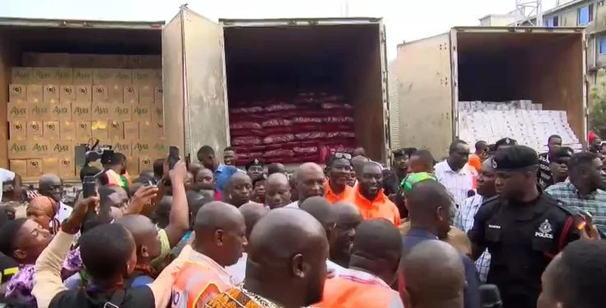 ‘We Don’t Want Rice’ – Adum Fire Victims Shout at Muntaka