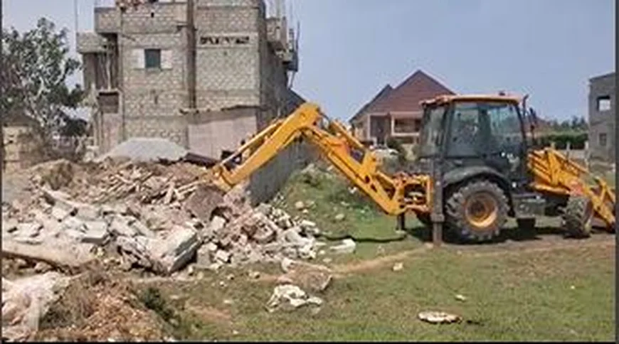 Gov’t Begins Demolition at Weija Ramsar Site After Caitec Defies President Mahama’s Directive