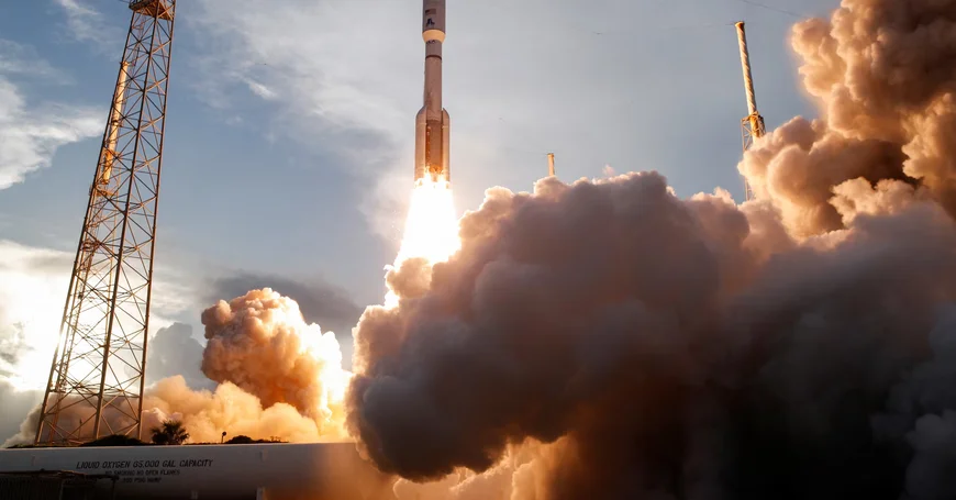 Amazon Launches First 27 Kuiper Satellites, Taking on SpaceX’s Starlink