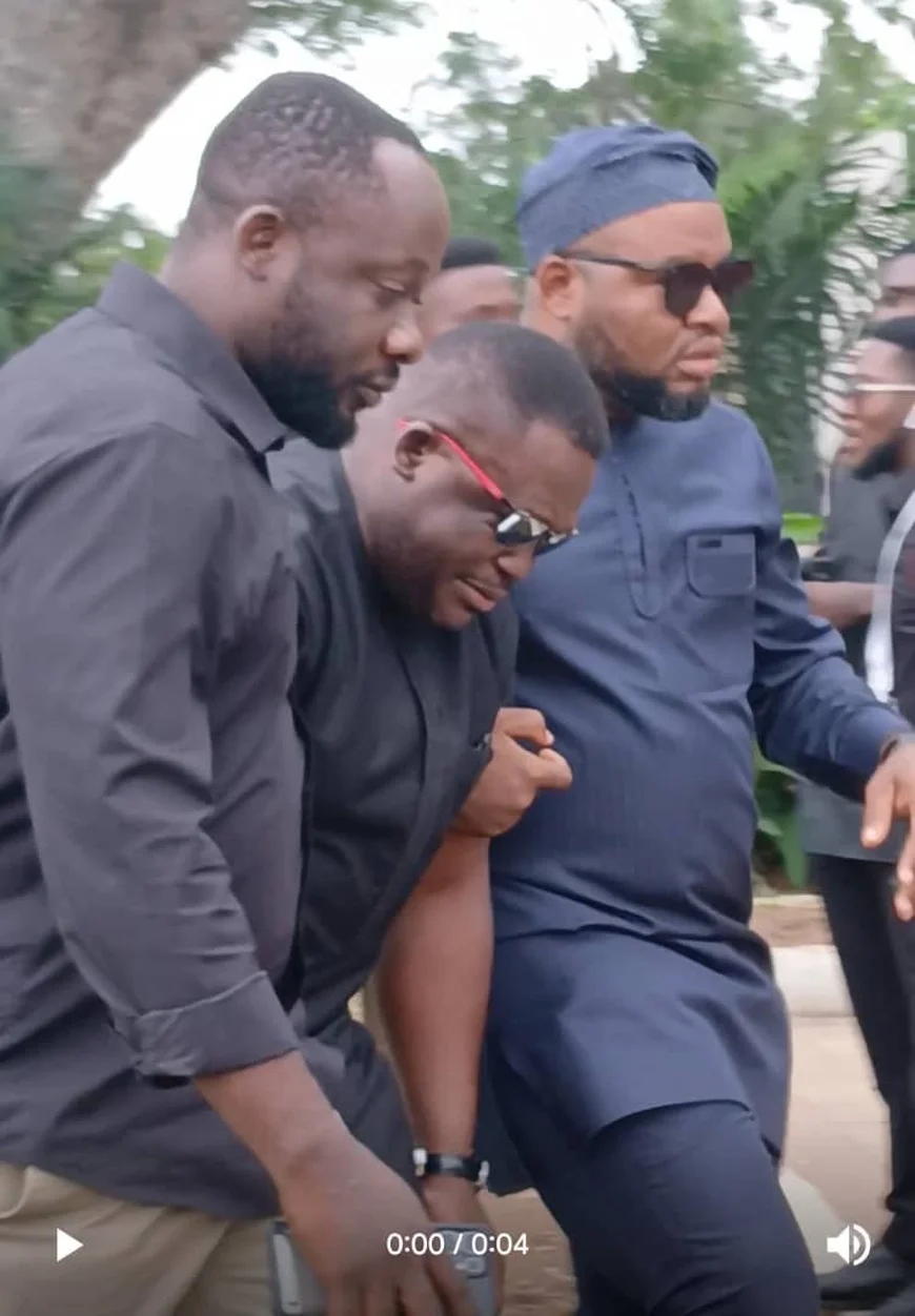 VIDEO: Sam George Could Not Be Consoled at Wreath-laying Ceremony