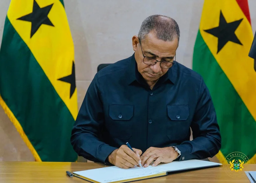 São Tomé and Príncipe President Pays Tribute to Victims of Ghana’s Helicopter Crash