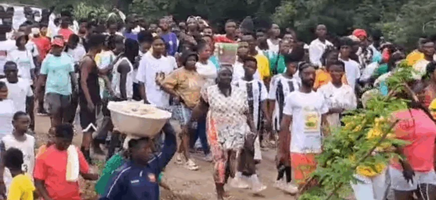 5 in Critical Condition, 13 Injured After Kia Truck Ploughs into Crowd During Float in Agona Asafo