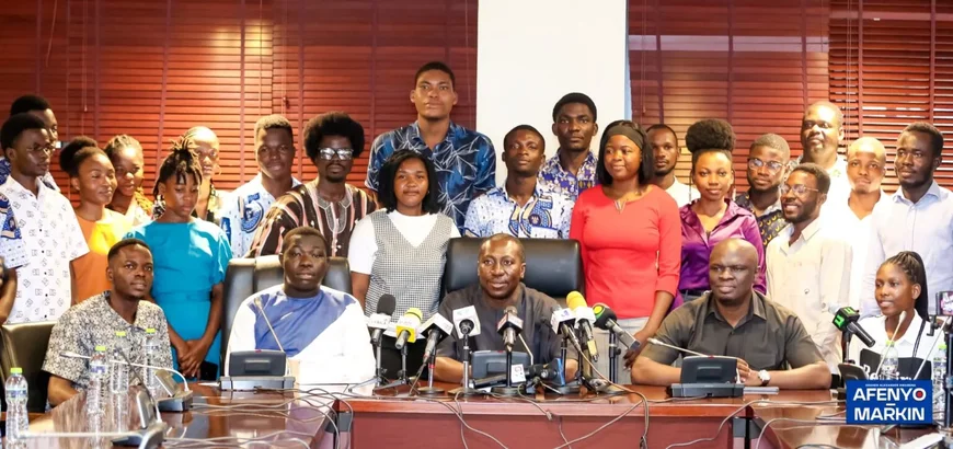 Afenyo-Markin Pays GH¢105k Fees of 33 Volta Students at UG