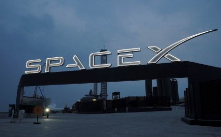 SpaceX Targets America's Mobile Giants as Starlink Eyes Direct Consumer Phone Service