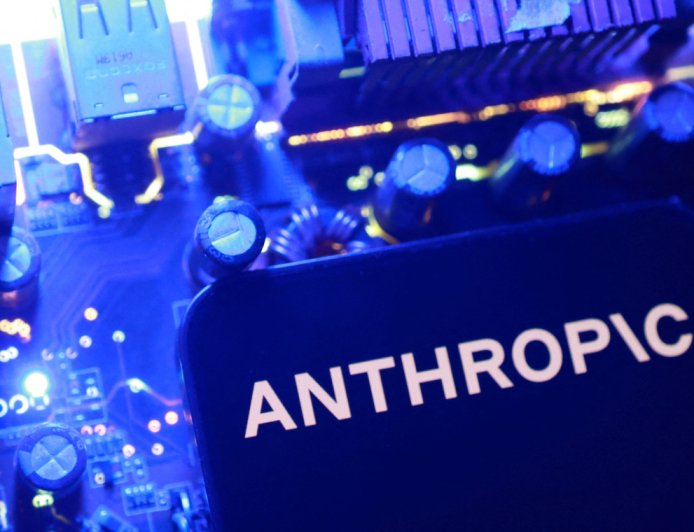 AP Reports: Anthropic Model 'Breaches' US Classified System In Hour