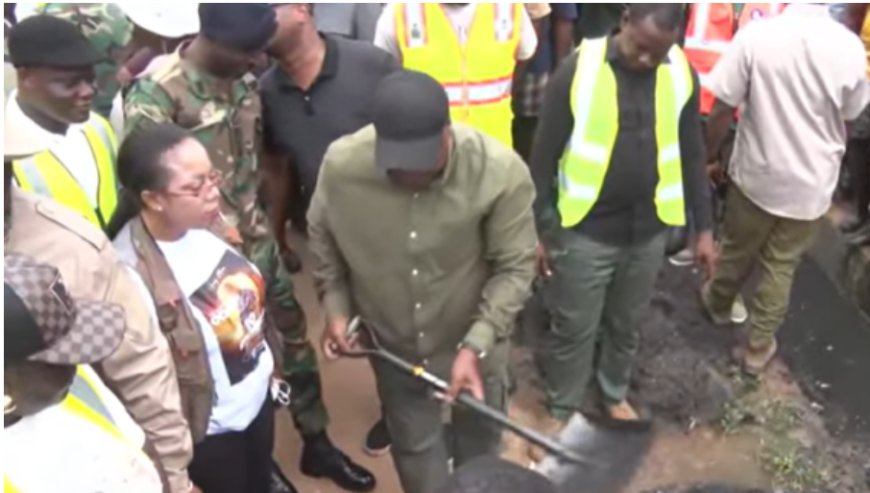 Mahama Leads Clean-Up Exercise, Helps Desilt Clogged Drain In Tse Addo