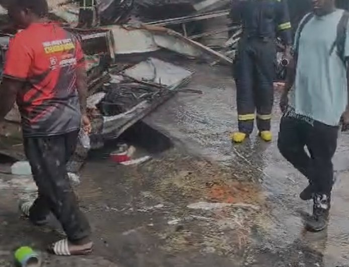 Fire Destroys Car Spraying Shop At Kotobabi