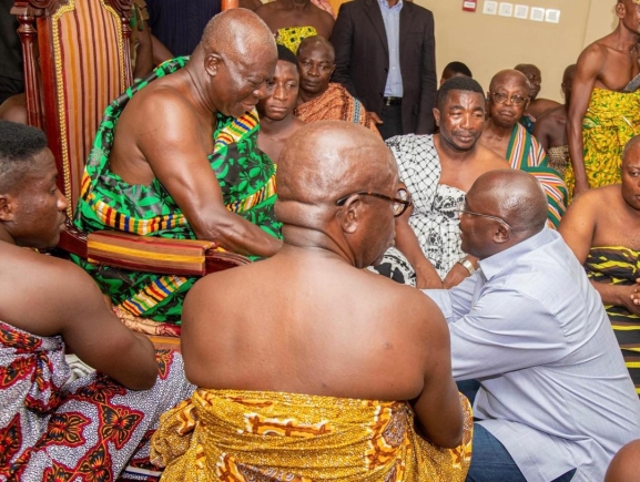 No gov’t can solve all problems, be truthful to Bawumia- Otumfuor