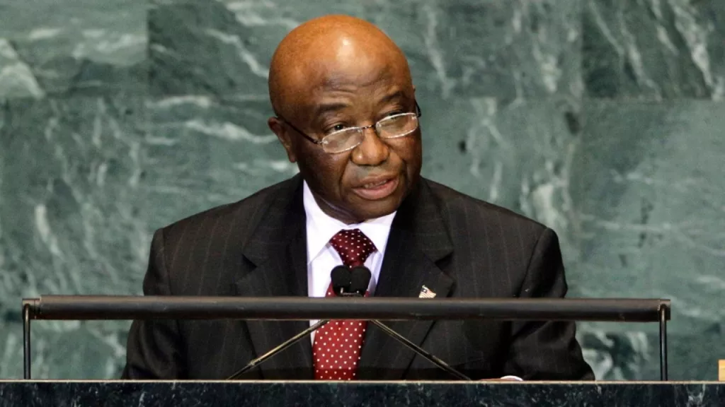 Liberia President declares 40% cut in his salary